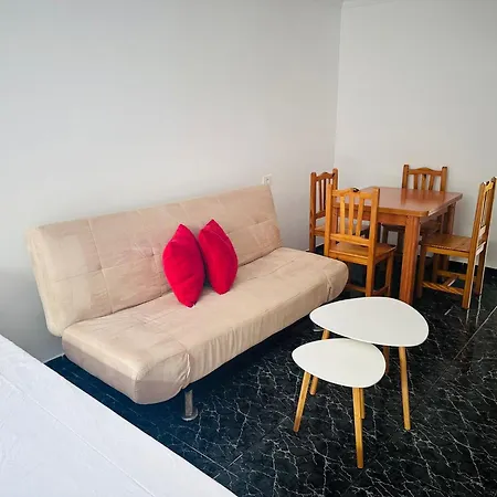 Cozy 2-bed & Sofa-bed In Cristianos *