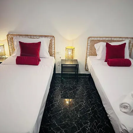 Cozy 2-bed & Sofa-bed In Cristianos Apartment *