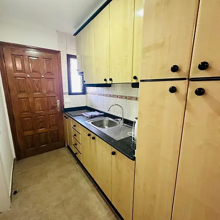 Cozy 2-bed & Sofa-bed In Cristianos Apartment