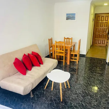 Cozy 2-bed & Sofa-bed In Cristianos Apartment *