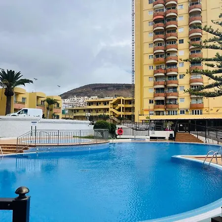 Apartment Cozy 2-bed & Sofa-bed In Cristianos *