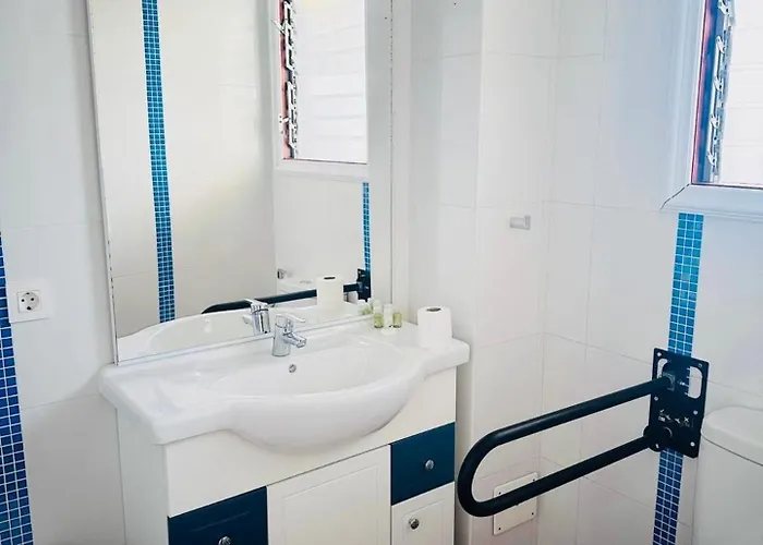 Lägenhet Cozy 2-bed & Sofa-bed - Pool Wifi Pets *